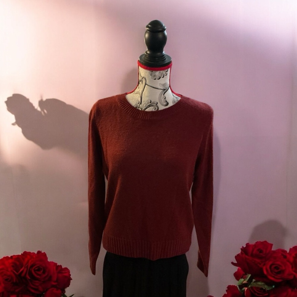 Women’s Sweater